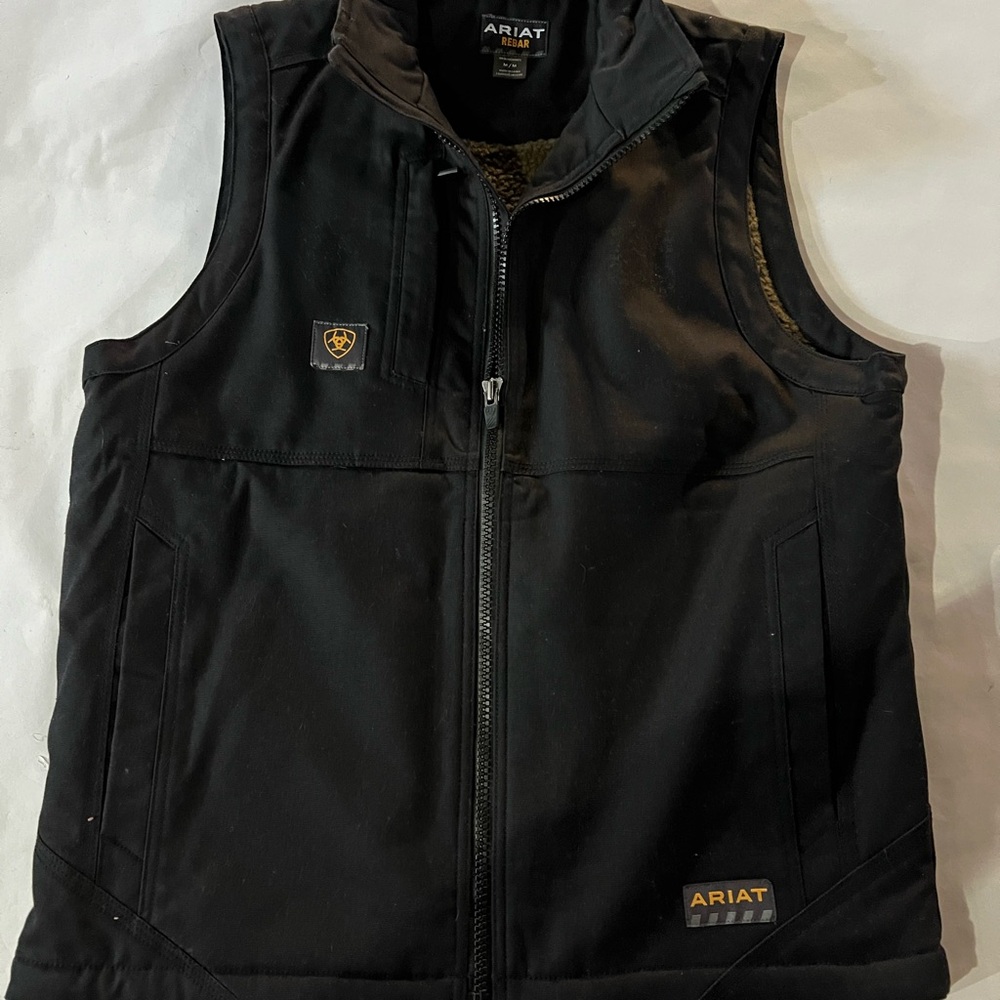 NWOT Ariat Men's Classic Black Rebar Insulated Vest